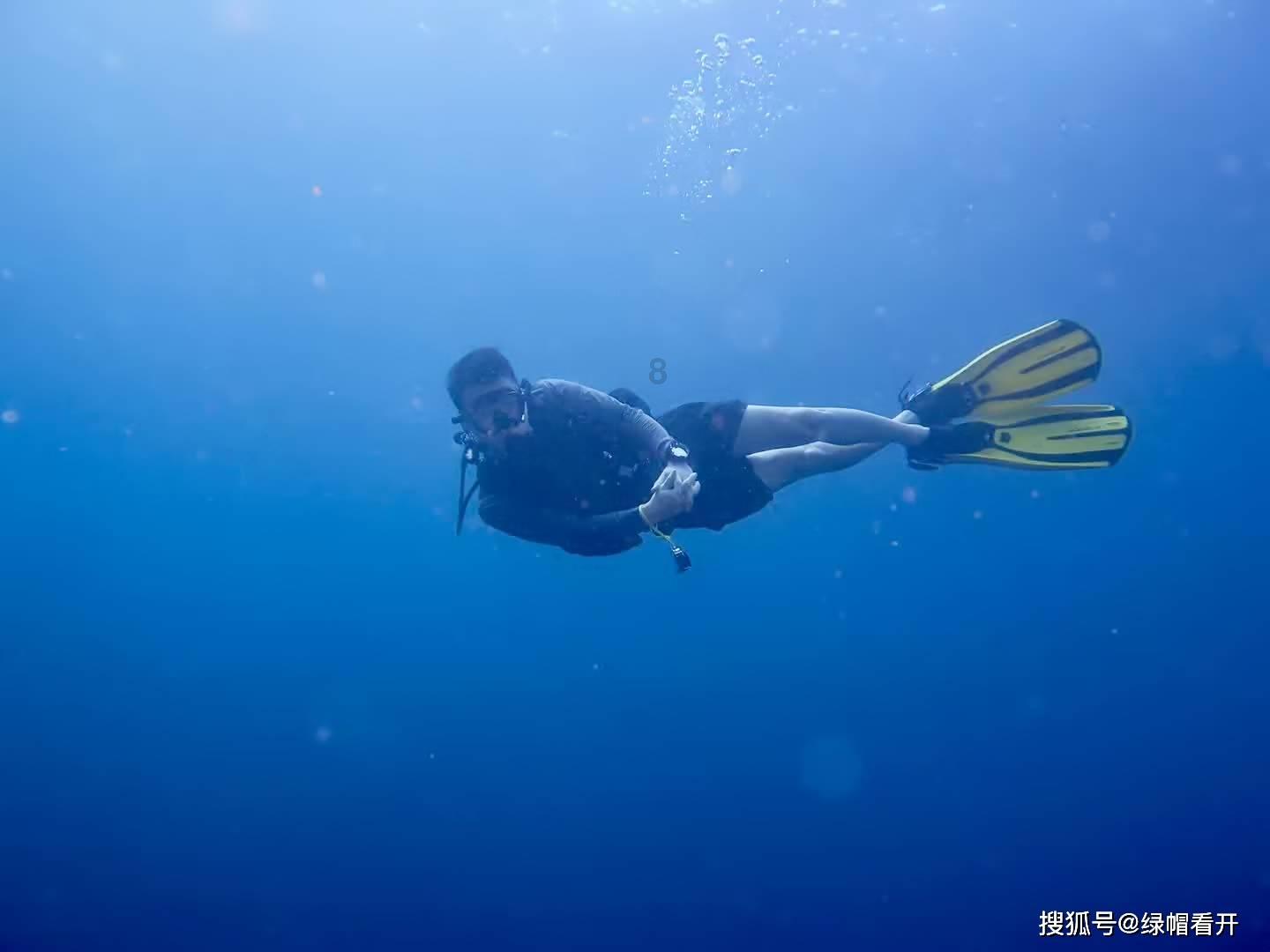 美联储周四凌晨“按兵不动”可谓板上钉钉 降息线索万众瞩目